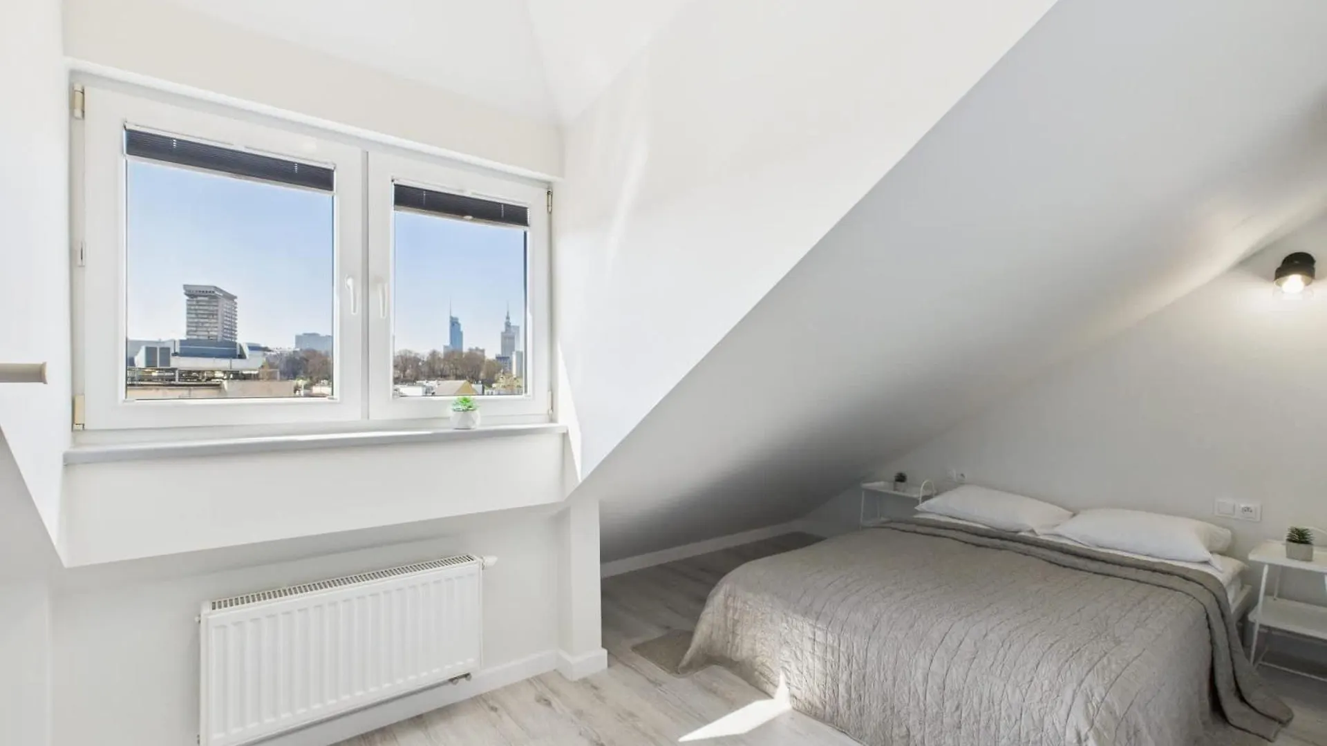 Bright Apartments With Air Conditioning Near The Copernicus Science Center In Warsaw By Noclegi Renters