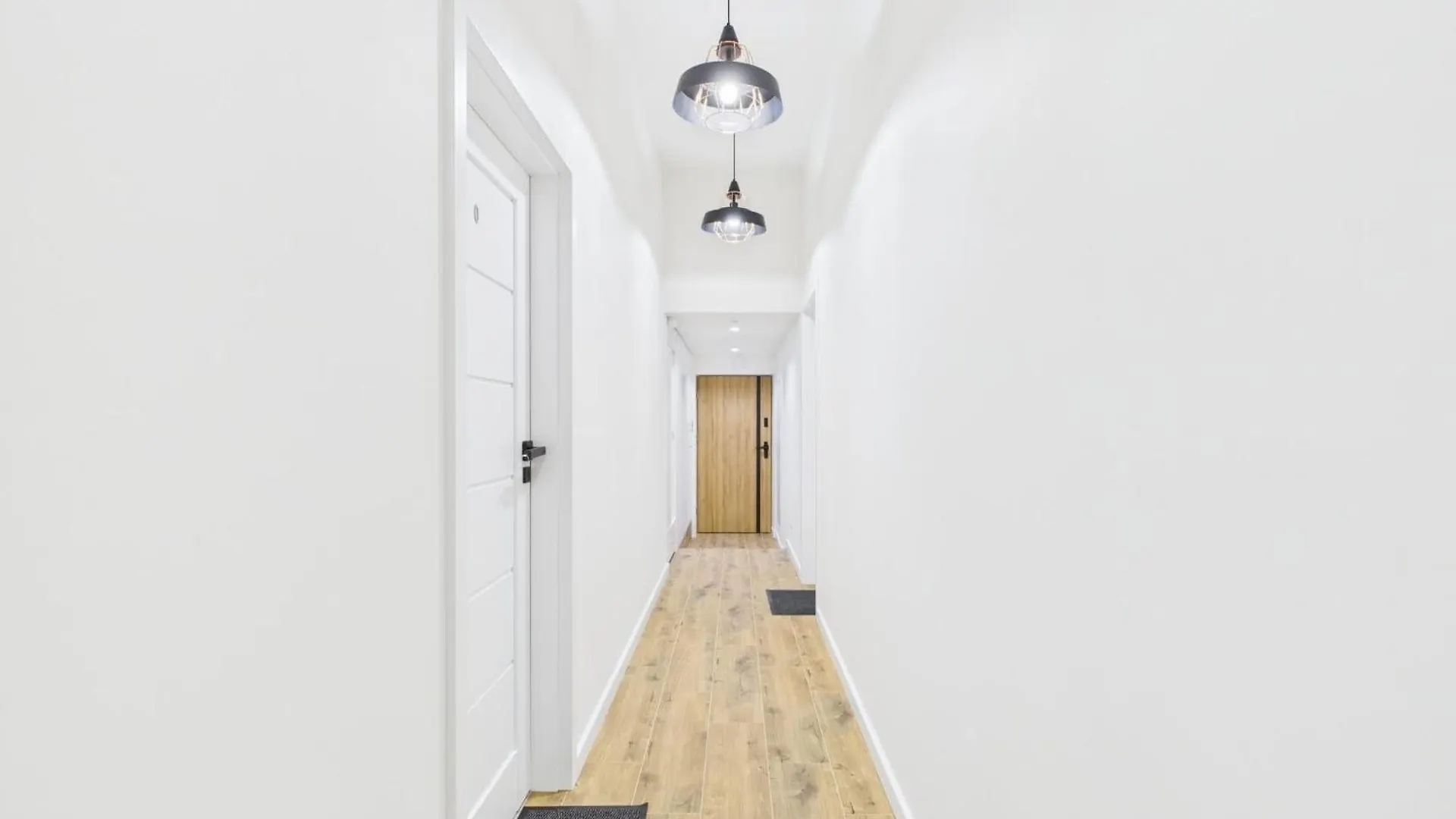 Bright Apartments With Air Conditioning Near The Copernicus Science Center In Warsaw By Noclegi Renters Poland